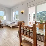 Costacabana - Pilar Villa Lloret de Mar
