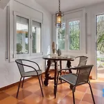 Costacabana - Pilar Villa *