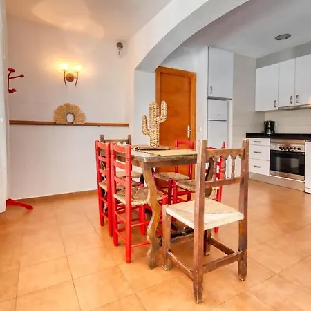 Costacabana - Pilar Villa *