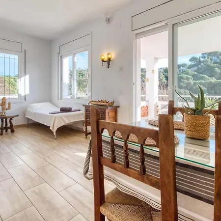 Costacabana - Pilar Villa Lloret de Mar