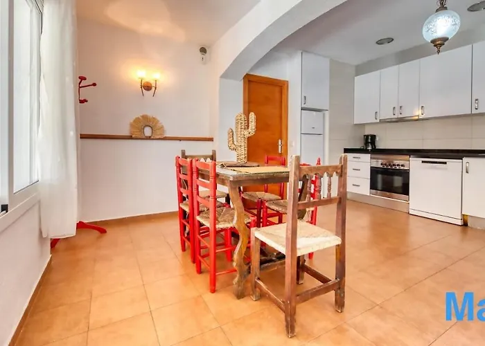 Costacabana - Pilar Villa *